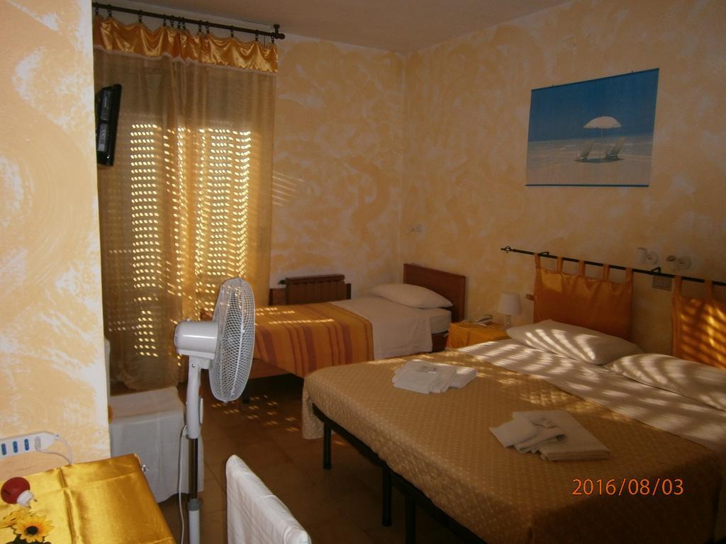 Albergo Il Cantuccio Bolano Exterior photo
